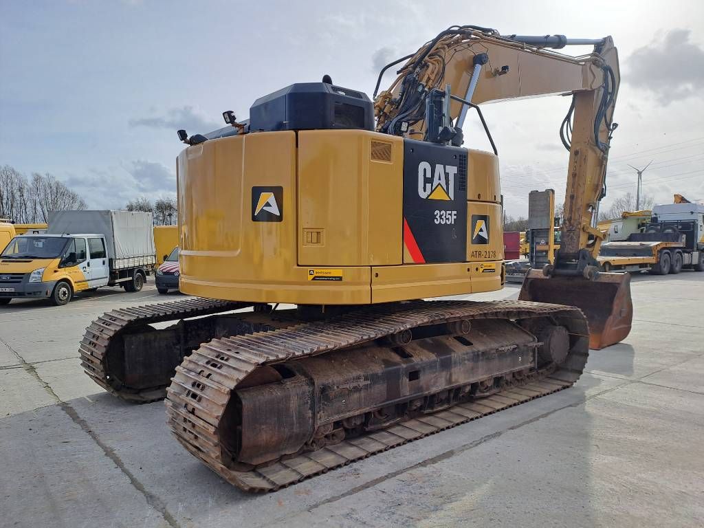 CAT 335 F L CR