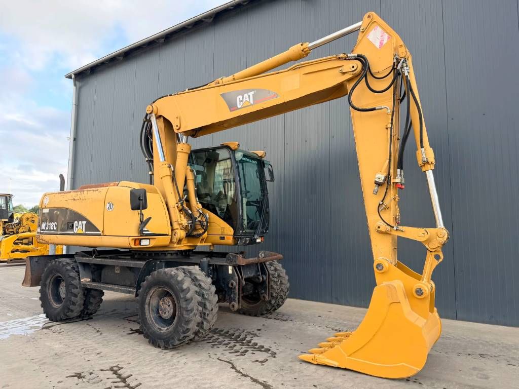 CAT M318C
