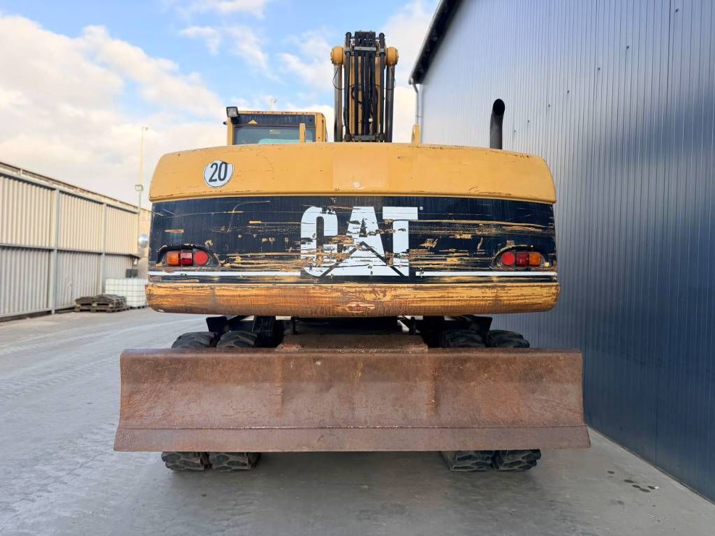 CAT M318C