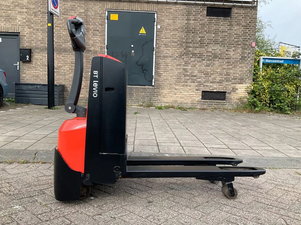 BT LWE140 1400KG PALLETWAGEN / HEFTRUCK