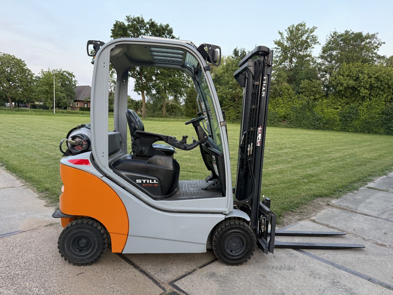 Still 1600KG LPG heftruck Freelift Sideshift
