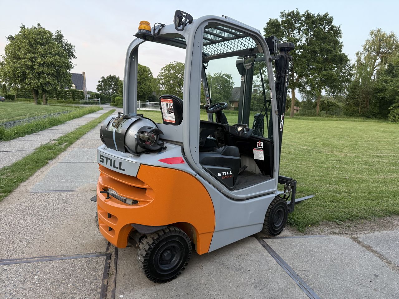 Still 1600KG LPG heftruck Freelift Sideshift