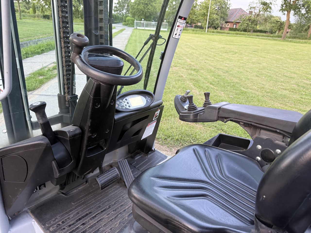 Still 1600KG LPG heftruck Freelift Sideshift