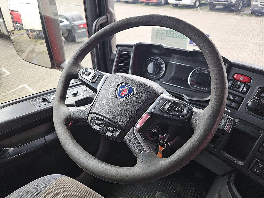 SCANIA G450 6x2*4