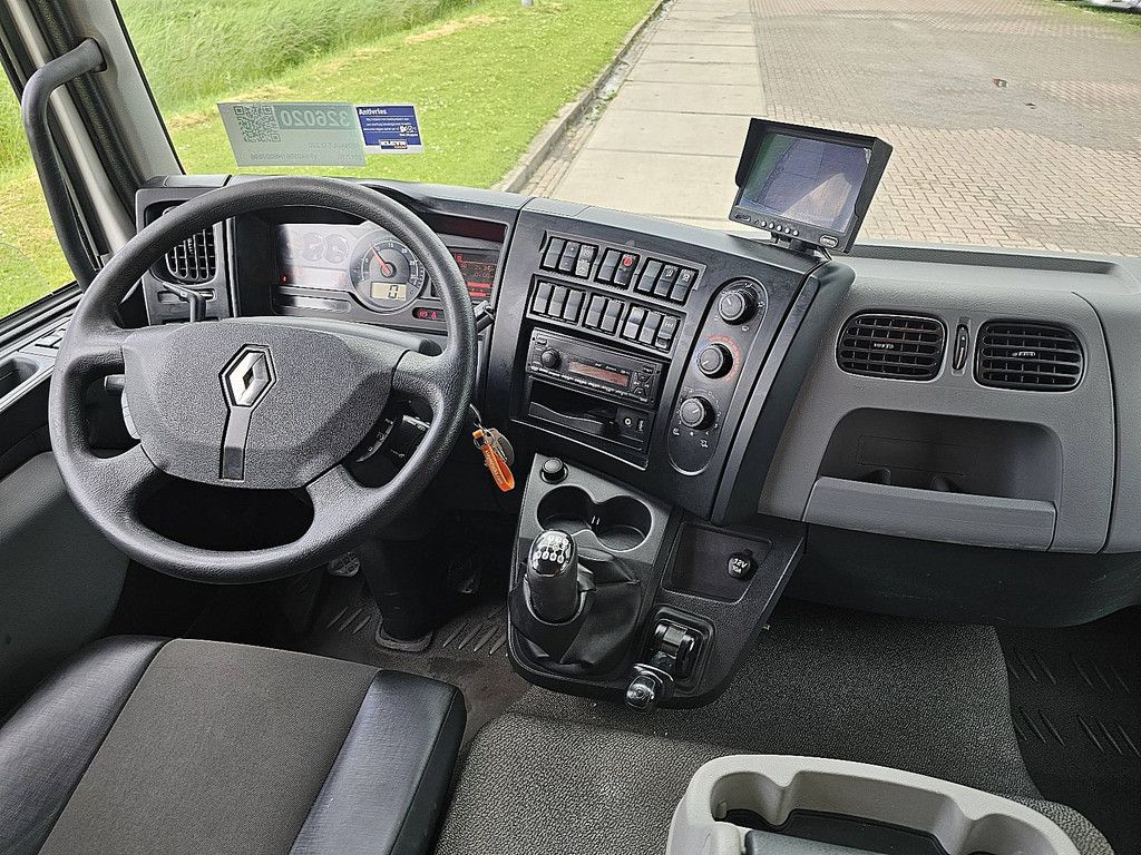 RENAULT D 220