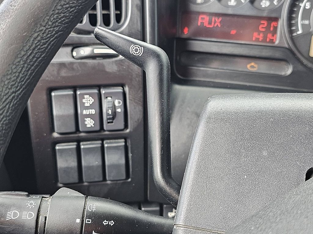 RENAULT D 220