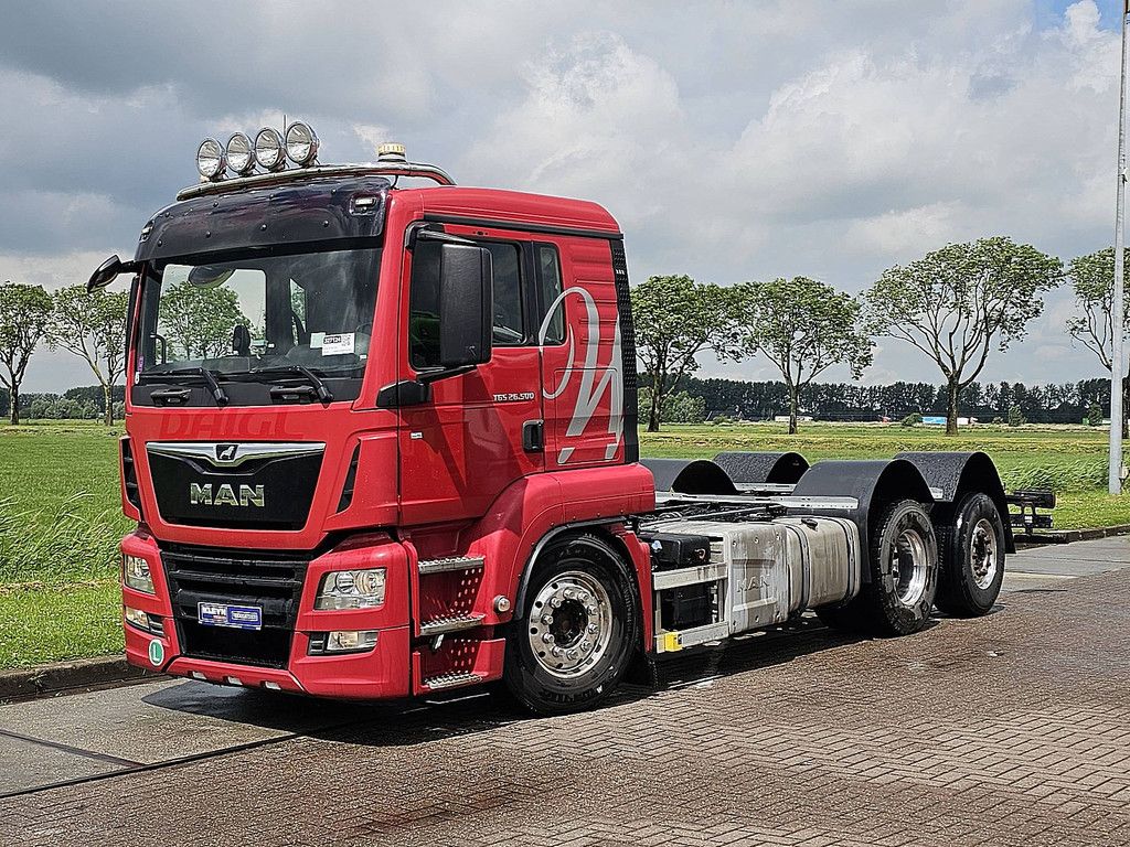 M.A.N. 26.500 TGX 6x2*4