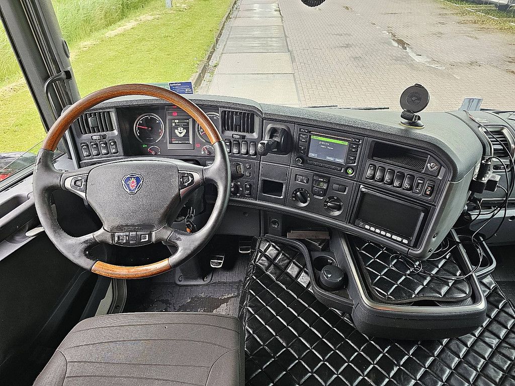 SCANIA R580 8x4 hiab 244ep5