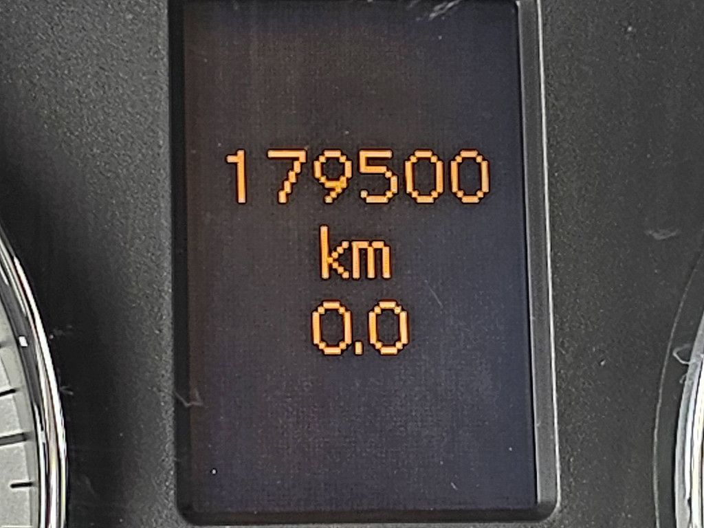MERCEDES-BENZ VITO 113 cdi aut 320 c