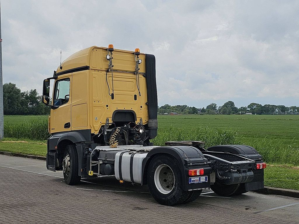 MERCEDES-BENZ ACTROS 1843