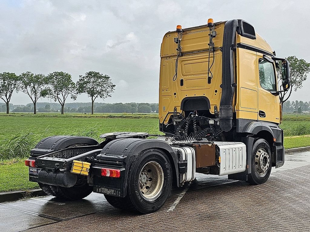 MERCEDES-BENZ ACTROS 1843