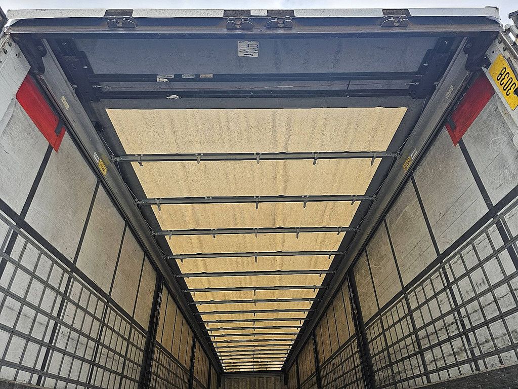 KRONE SD steeraxle taillift