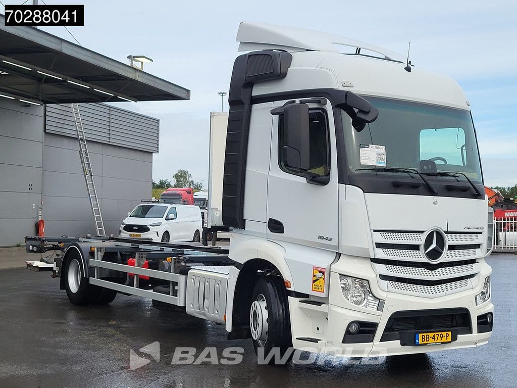 Mercedes Actros 1842 4X2 NL-Truck 19tonner BDF box Ladebordwand Navi Automatic Euro 6