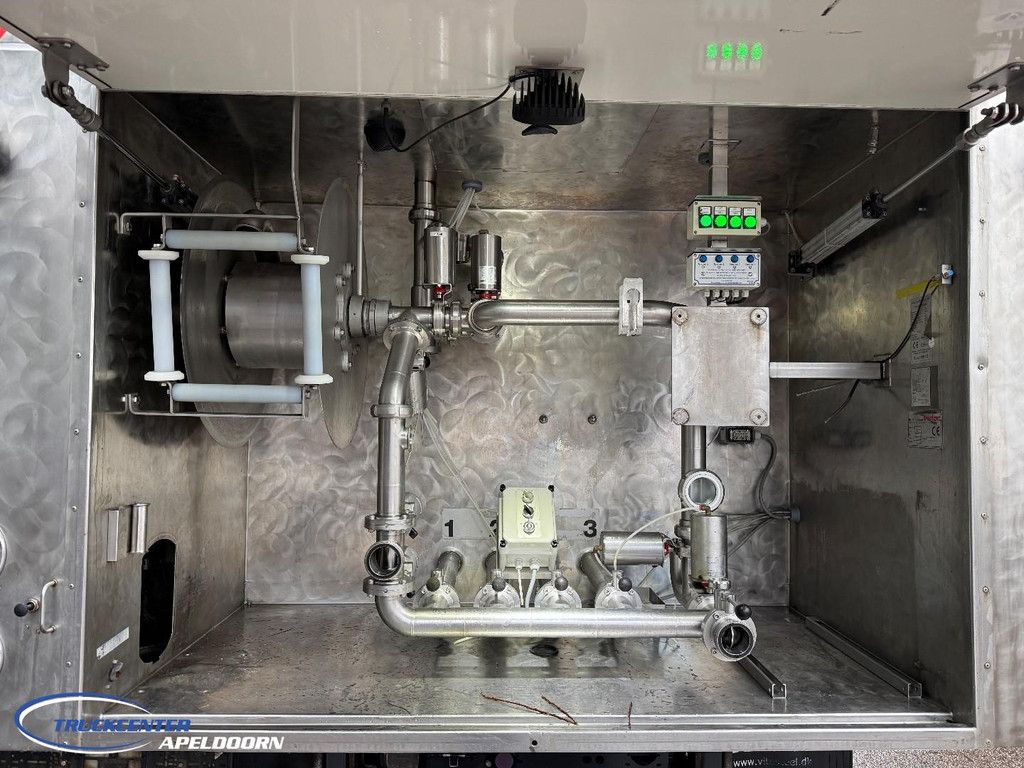 Universal 15000 Liter RVS melktank TC11308-B