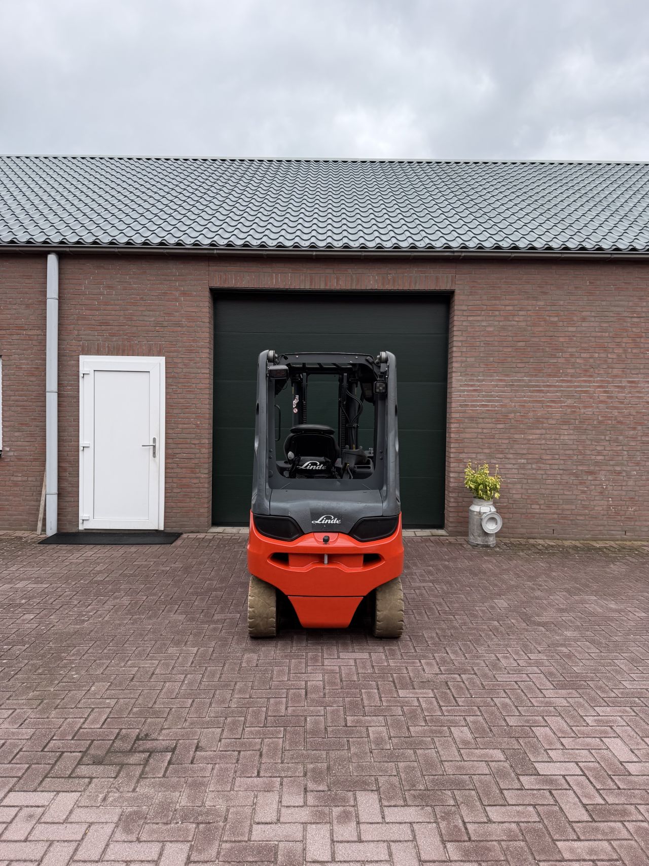 Linde E30L-01 3000kg triplo elektrische heftruck