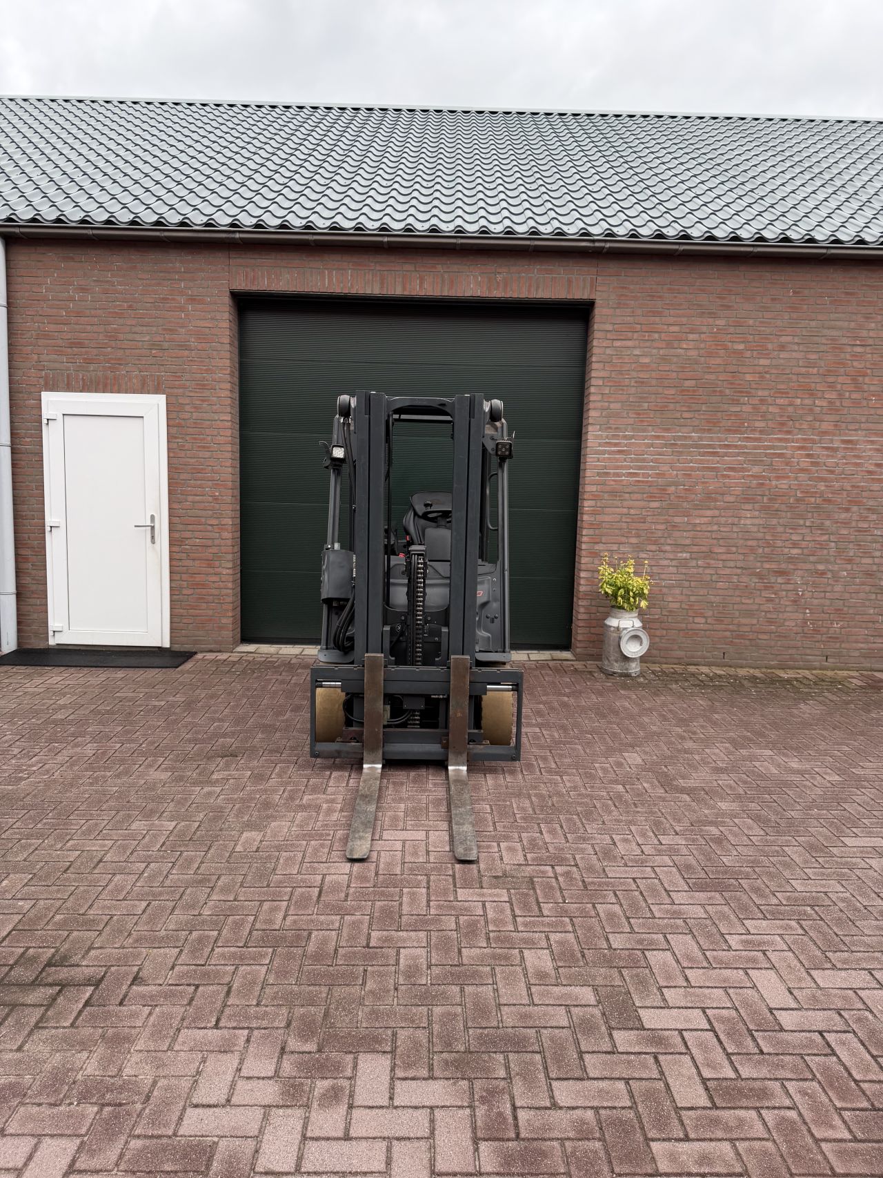 Linde E30L-01 3000kg triplo elektrische heftruck