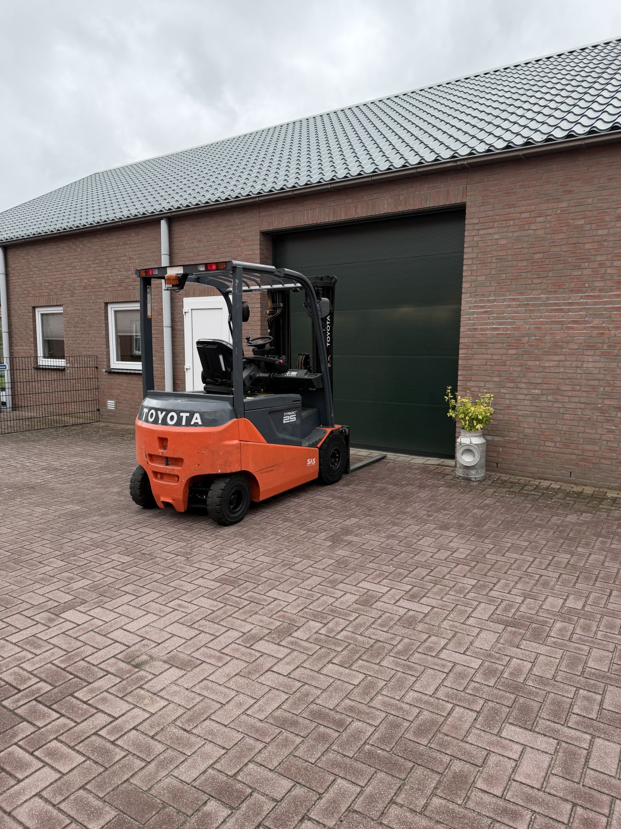 Toyota 2500kg 1100 uur! Triplo elektrische heftruck