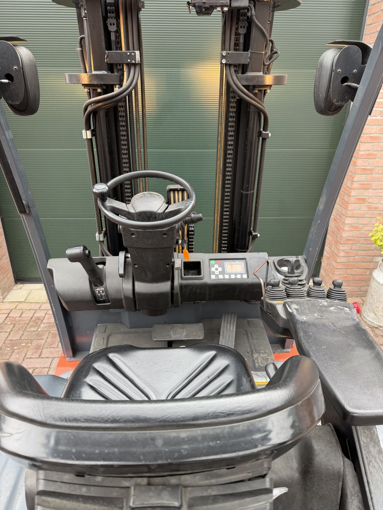 Toyota 2500kg 1100 uur! Triplo elektrische heftruck