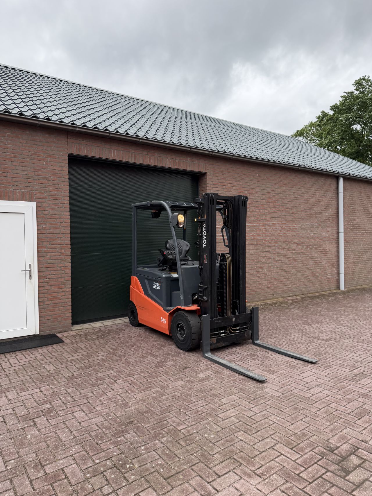 Toyota 2500kg 1100 uur! Triplo elektrische heftruck