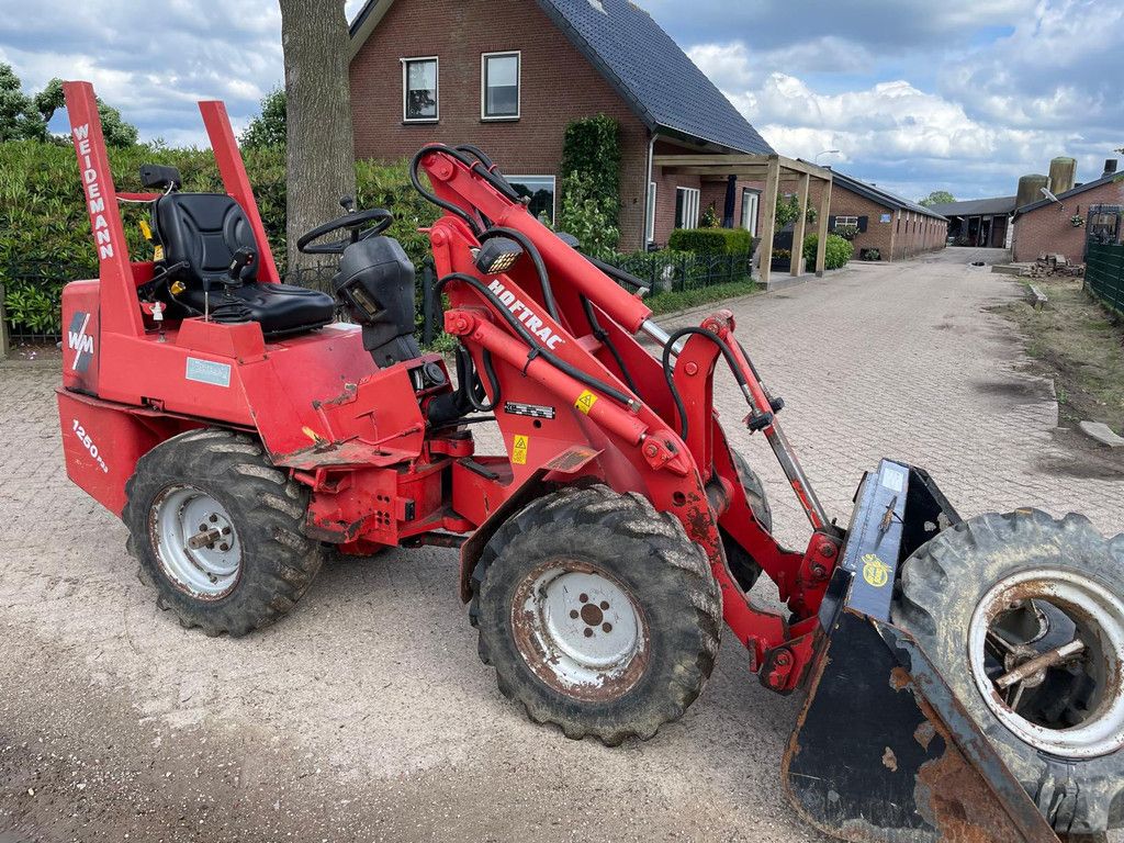 Weidemann 1250 Shovel Loader