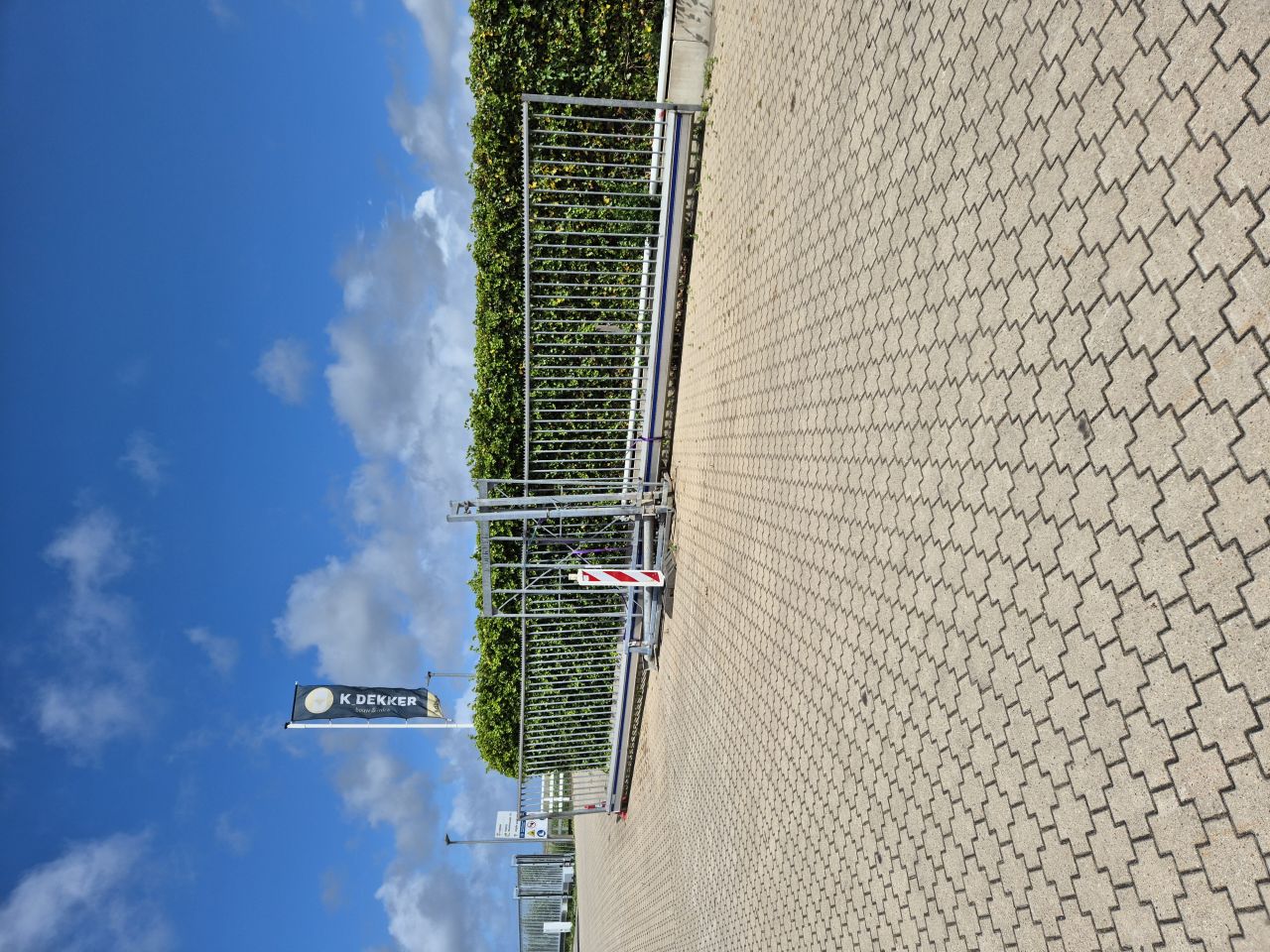 Aangeboden Handbediende Heras Schuifpoort 9 meter