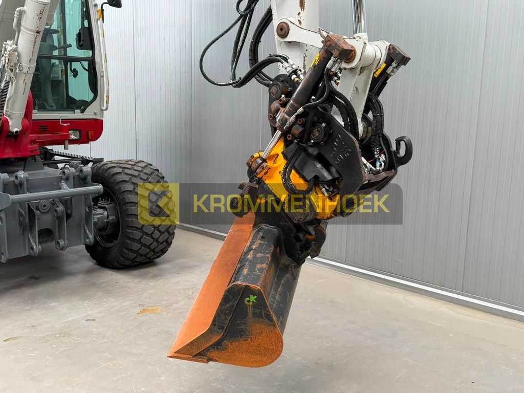 Takeuchi TB 295 W Engcon Tilt Rotator KH9585