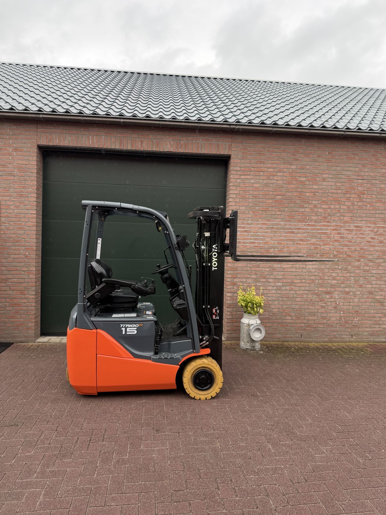 Toyota 1500kg 8FBE15T 2300 uur! Triplo elektrische heftruck