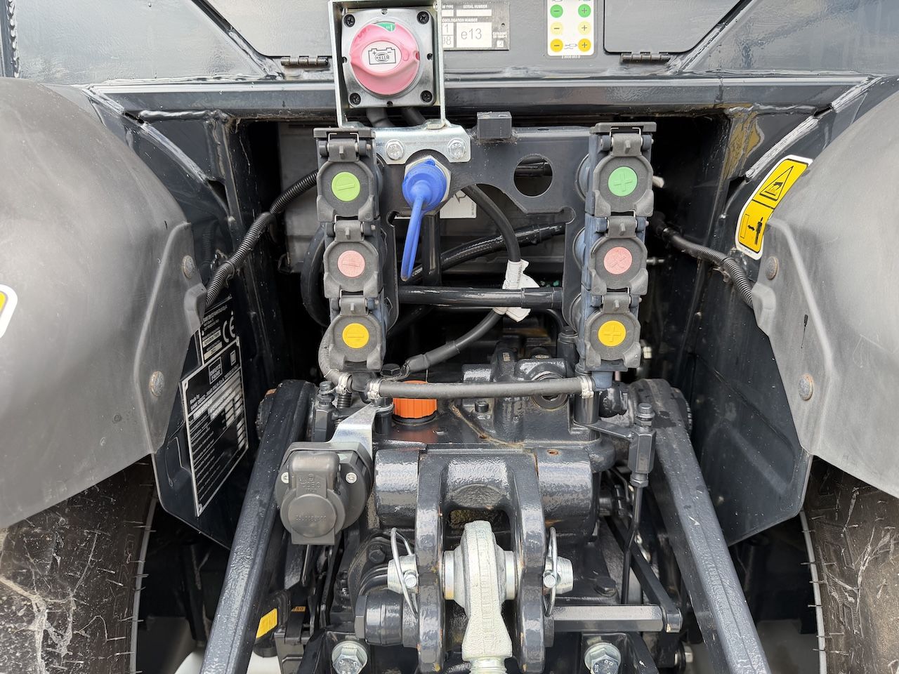 Deutz-Fahr S 330 DT Smalspoor trekker