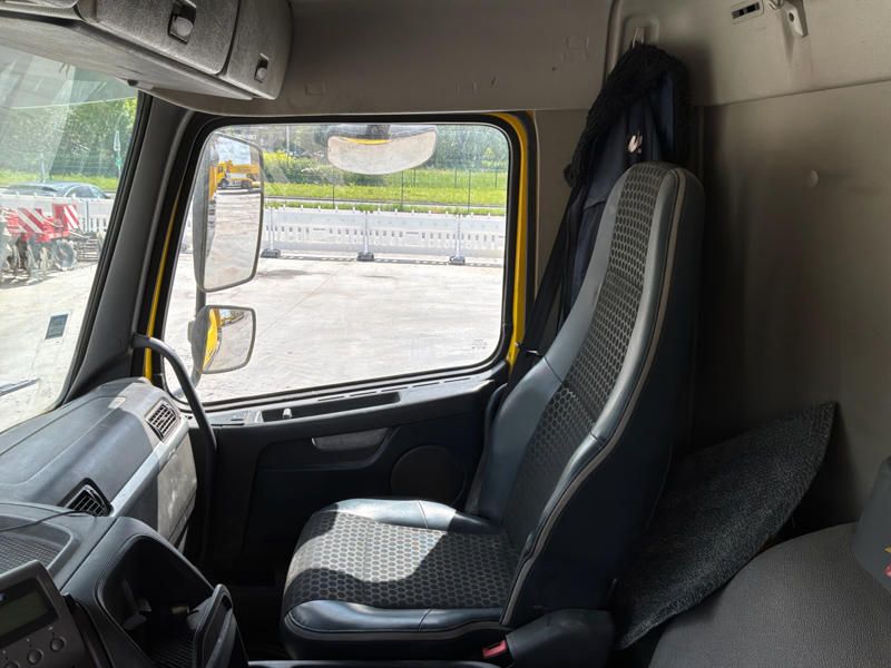 2011 Volvo FMFH E5 Tractor