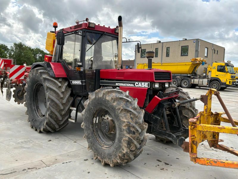 1990 Case-International 1056XL Agricultural Tractor