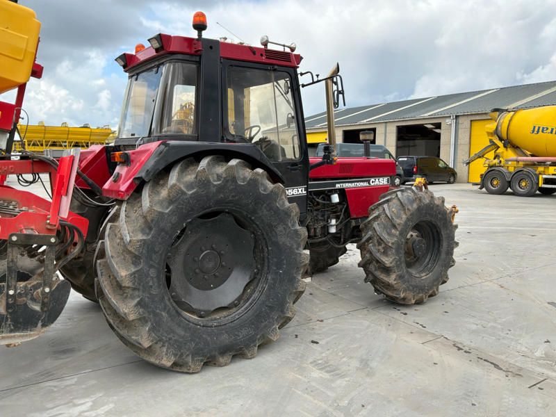 1990 Case-International 1056XL Agricultural Tractor