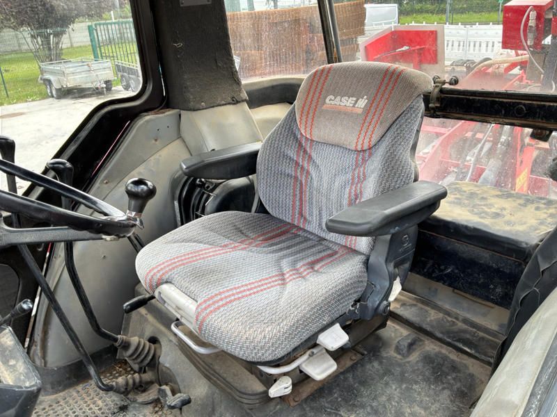 1990 Case-International 1056XL Agricultural Tractor