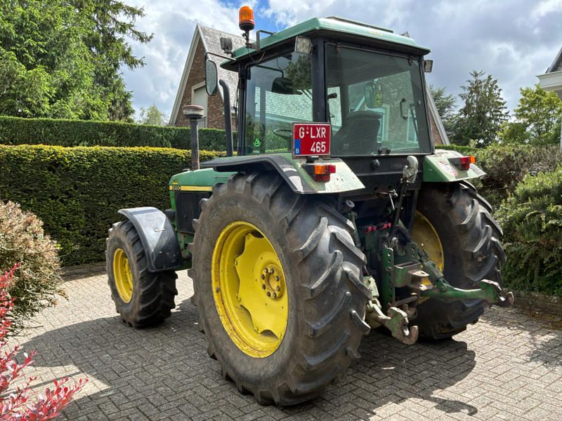 1989 John Deere 3650 Oldtimer-Traktor mit Allradantrieb