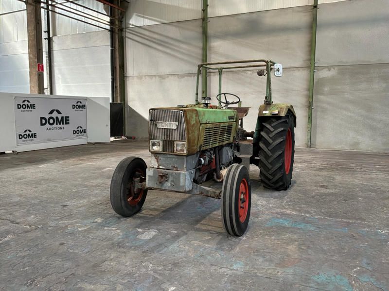 Fendt Favorit 4S Turbomatik Traktor mit 2-Rad-Antrieb