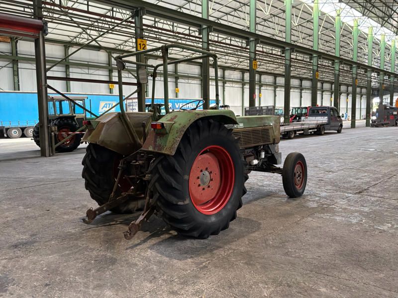 Fendt Favorit 4S Turbomatik Traktor mit 2-Rad-Antrieb