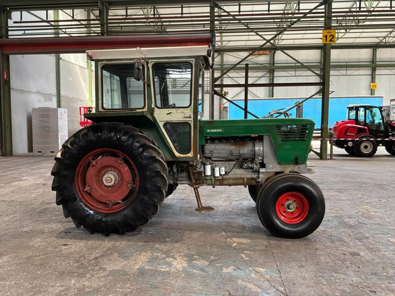Deutz D100 06 Traktor mit 2-Rad-Antrieb