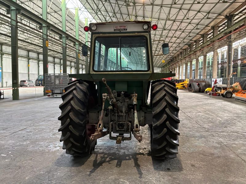 Deutz D100 06 Traktor mit 2-Rad-Antrieb