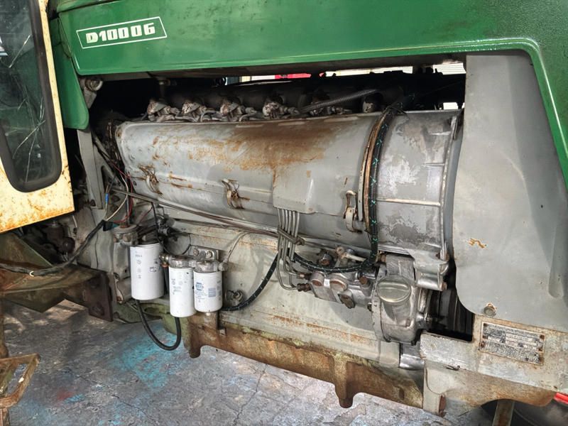 Deutz D100 06 Traktor mit 2-Rad-Antrieb