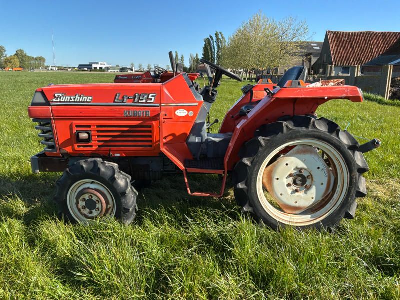 Kubota L1-195 Mini-Traktor mit Allradantrieb