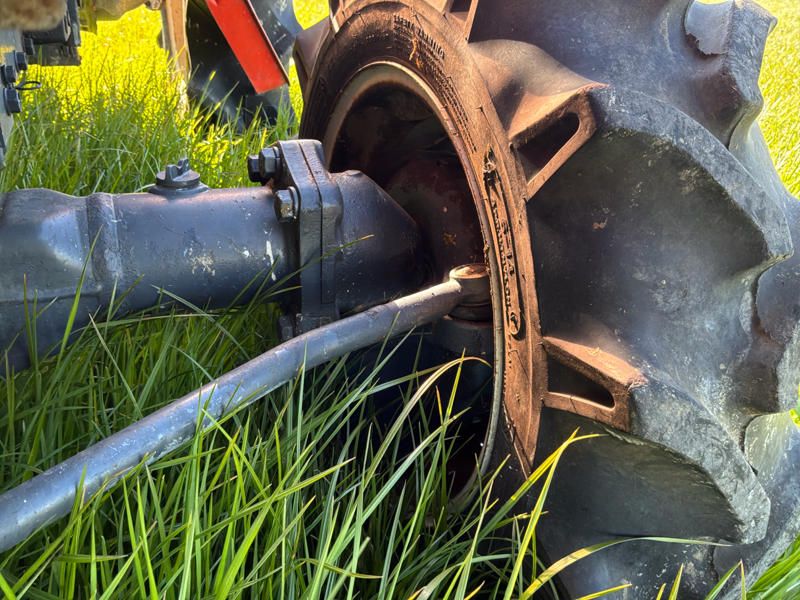 Kubota Sunshine L1-235 Mini-Traktor mit Allradantrieb