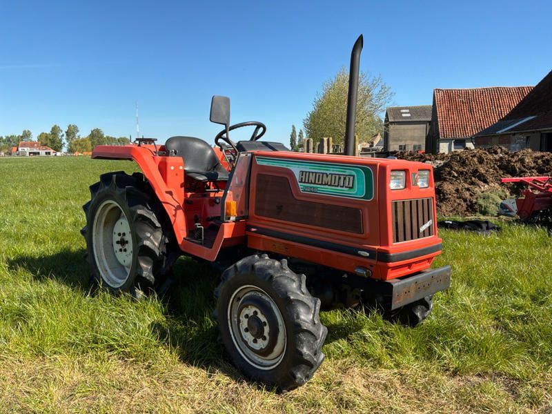 Hinomoto N249 Mini-Traktor mit Allradantrieb
