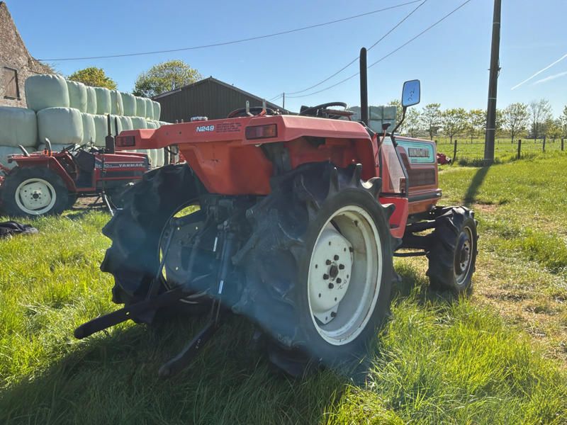Hinomoto N249 Mini-Traktor mit Allradantrieb