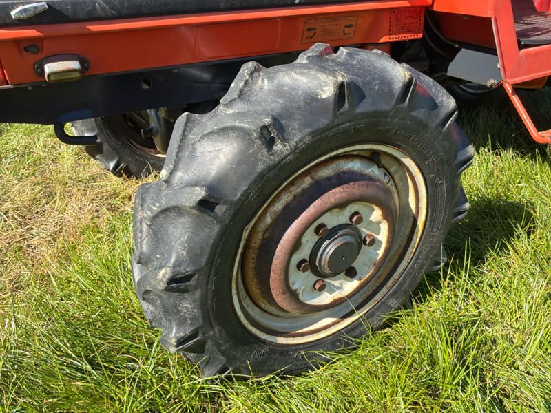 Hinomoto N249 Mini-Traktor mit Allradantrieb