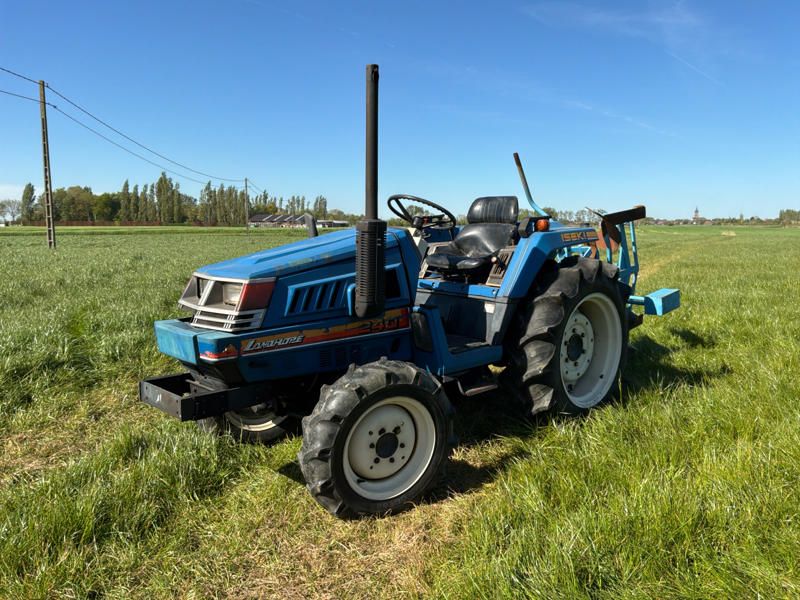 Iseki Landhope 240 Mini-Traktor mit Allradantrieb und Drehpflug