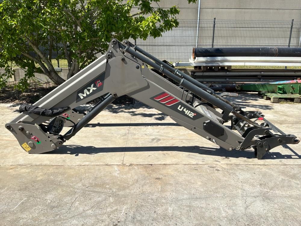 2011 MX U412+ front loader