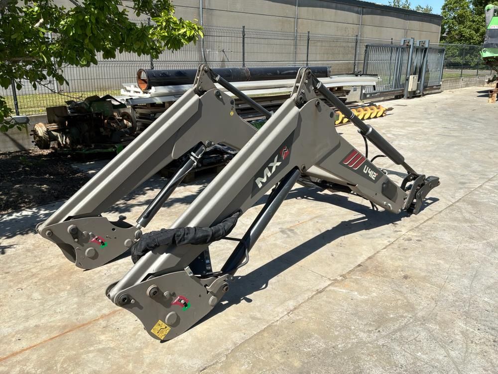 2011 MX U412+ front loader