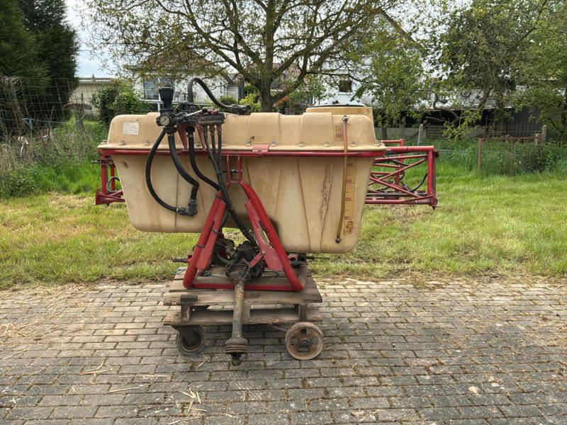 1989 Vicon LS400-1000 mounted sprayer