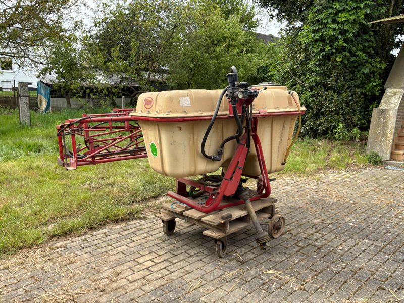 1989 Vicon LS400-1000 mounted sprayer