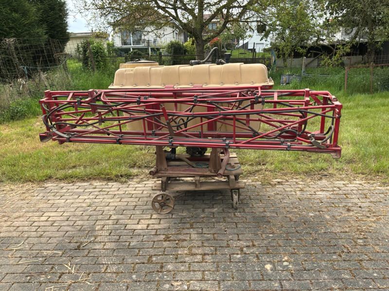 1989 Vicon LS400-1000 mounted sprayer