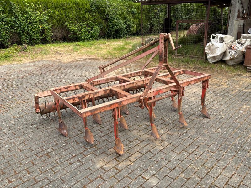 Cultivator + soil breaker